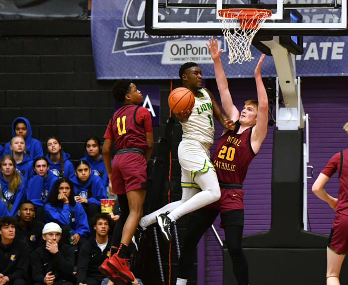 West Linn Central Catholic 6A Oregon boys basketball quarterfinal Taylor Balkom 42